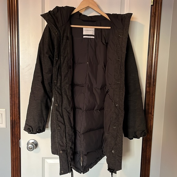 Community (Aritzia) Paradigm Parka - Picture 8 of 8